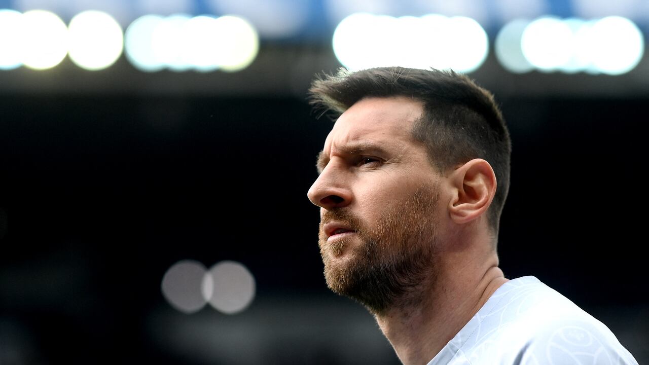 Paris Saint-Germain's Argentine forward Lionel Messi looks on as he warms up prior to the French L1 football match between Paris Saint-Germain (PSG) and FC Lorient at The Parc des Princes Stadium in Paris on April 30, 2023. (Photo by FRANCK FIFE / AFP)