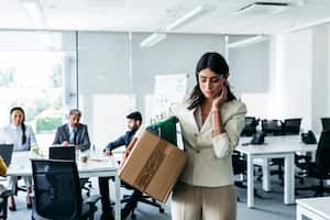 Despido laboral de una mujer en empresa. Imagen de referencia.