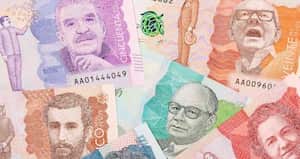 A finales de noviembre, las centrales obreras unificaron su propuesta para el incremento del salario mínimo en 2021 y proponen que este sea de $1 millón, lo que representaría un incremento del 13,9% en comparación con el salario de 2020, que es de $877.802 sin subsidio de transporte.