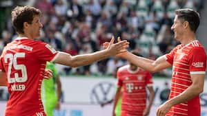 Robert Lewandowski y Thomas Müller en el campo de juego
