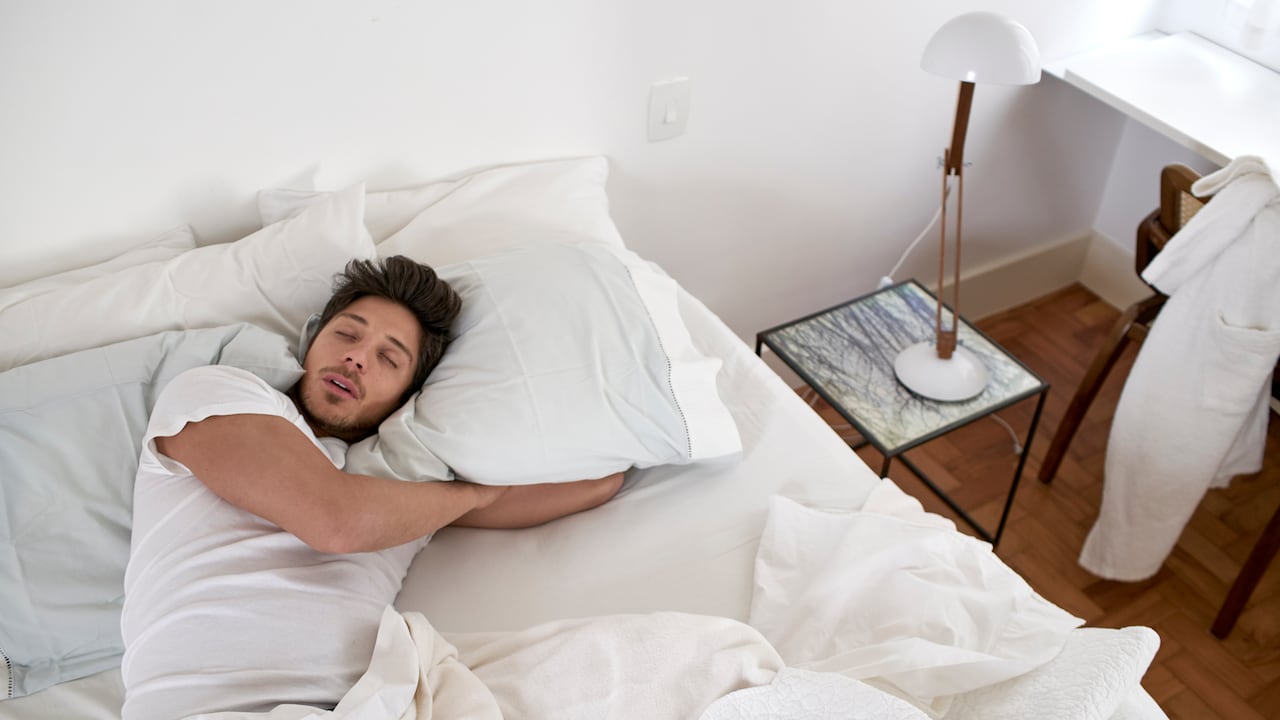 Hay ciertos aspectos que ayudan a que una persona tenga un mejor sueño y con ello prevenga ciertas enfermedades.