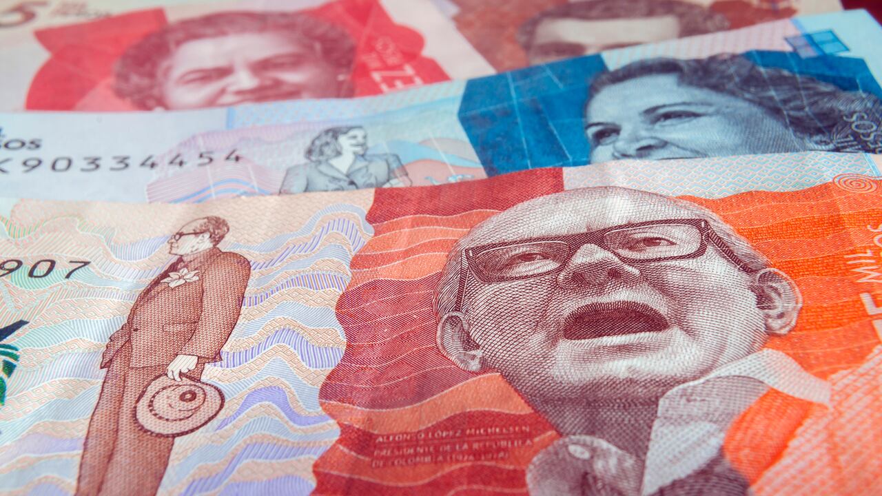 Billetes colombianos.