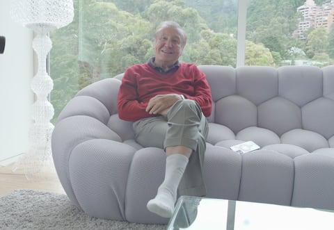 Rodolfo en su apartamento