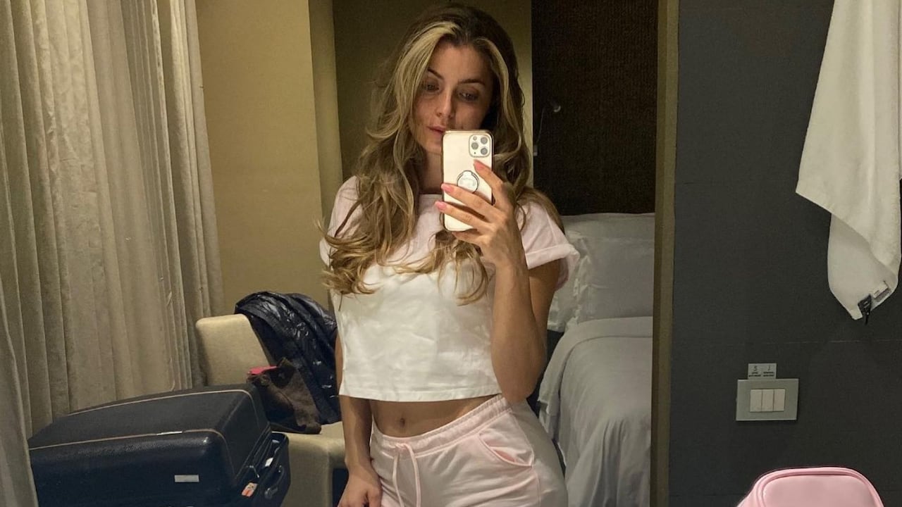 Cristina Hurtado puso a suspirar a sus fans, con pequeño bikini rojo