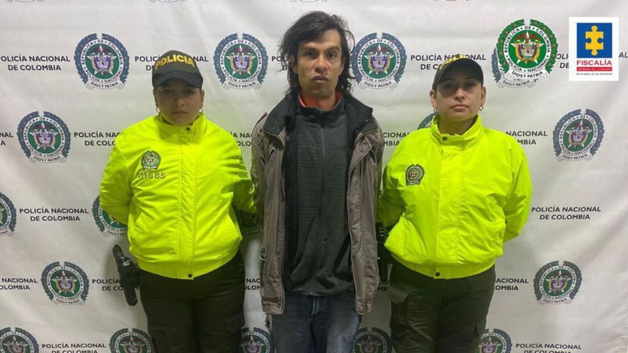 Fueron dos los delitos que imputó la Fiscalía en contra de Juan Pablo González Gómez, el hombre señalado del abuso sexual en contra de una menor de edad en la estación de TransMilenio