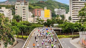 Corredores durante una carrera en la ciudad de Cali, Valle del Cauca - Foto: @mibuc.co