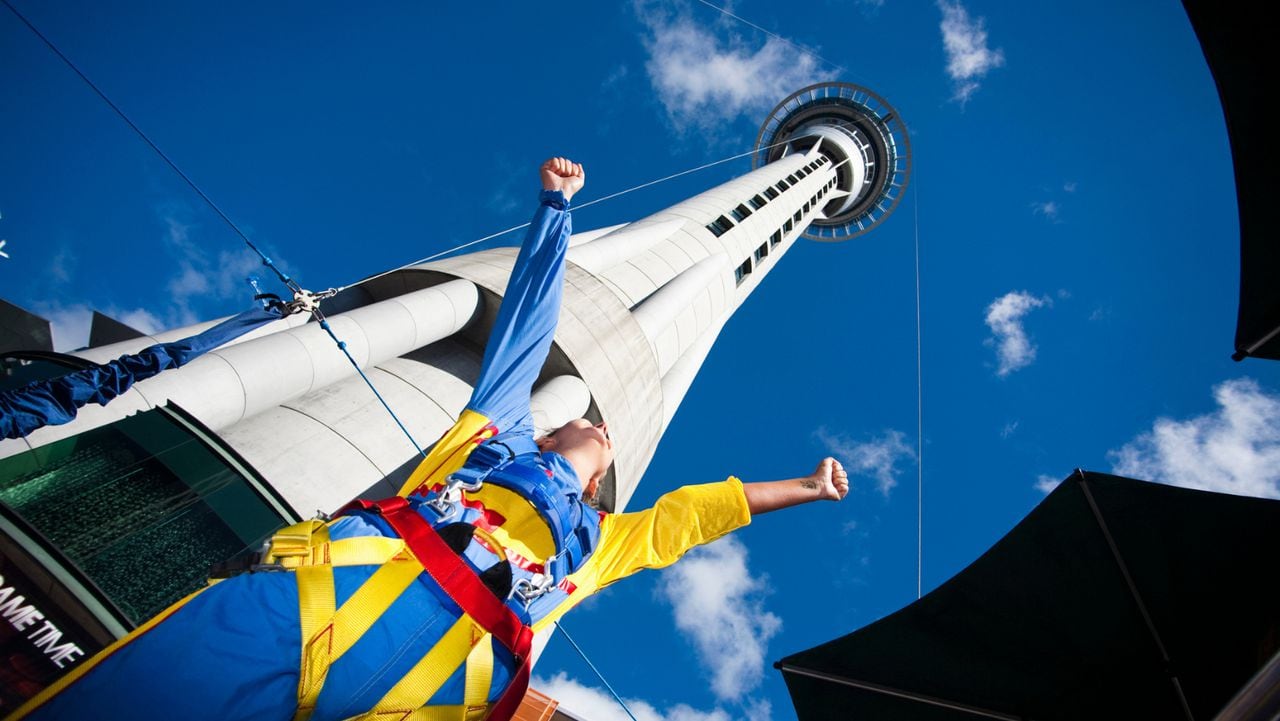 Subir a la Sky Tower en Auckland