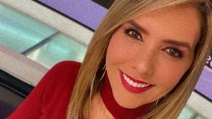 Mónica Rodríguez, presentadora de Noticias Uno - Foto: @monyrodriguezoficial