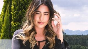¡Sin nada abajo! La actriz Nina Caicedo se desnudó e hizo volar la