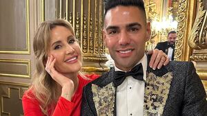 Falcao y su esposa disfrutan de la música colombiana. Foto: Instagram @falcao.